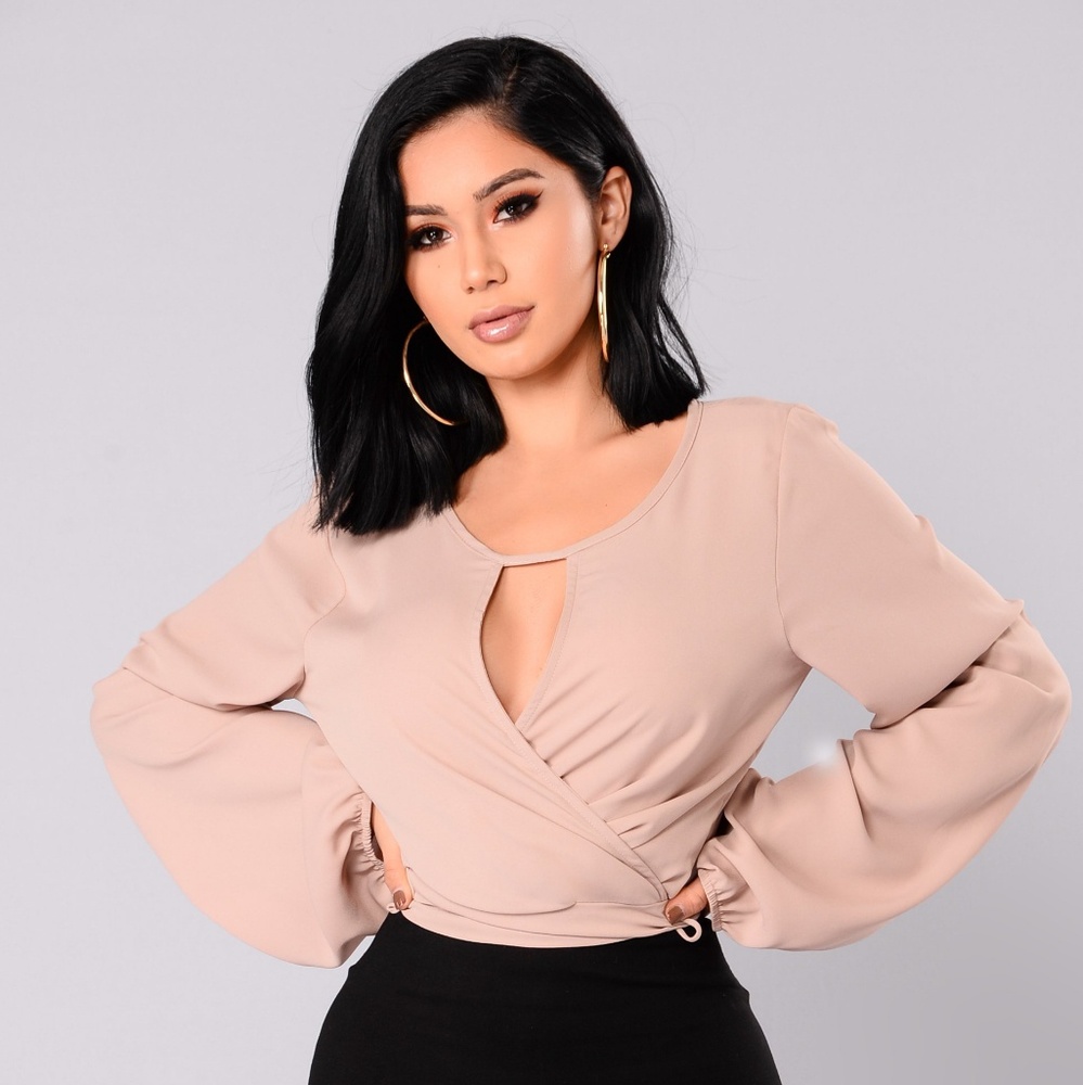 Keys top by fashion nova